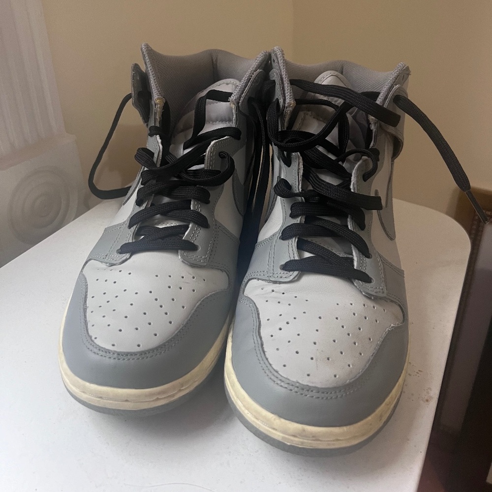 NEW AUTHENTIC NIKE DUNK HIGH "AGED GREY " US WOMEN'S 9